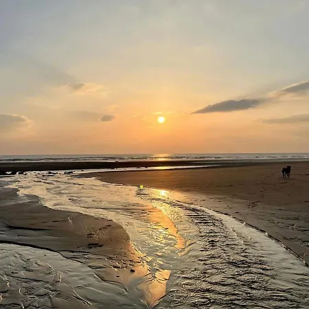 Tranquil District Village Apartament